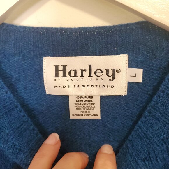 Blue 100% Lambs Wool Hand Knit Shetland Crew Sweater Vest ~HARLEY OF SCOTLAND - Picture 6 of 6